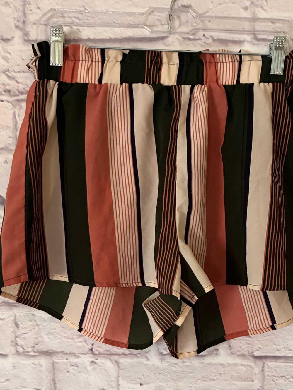 SHEIN Striped High-Waist Pull-On Shorts in Rust, Olive & Cream - Large
